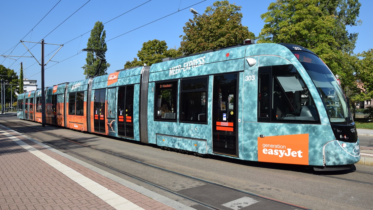 Freiburg im Breisgau - Straßenbahn CAF Urbos 303 - Aufgenommen am 30.09.2018 