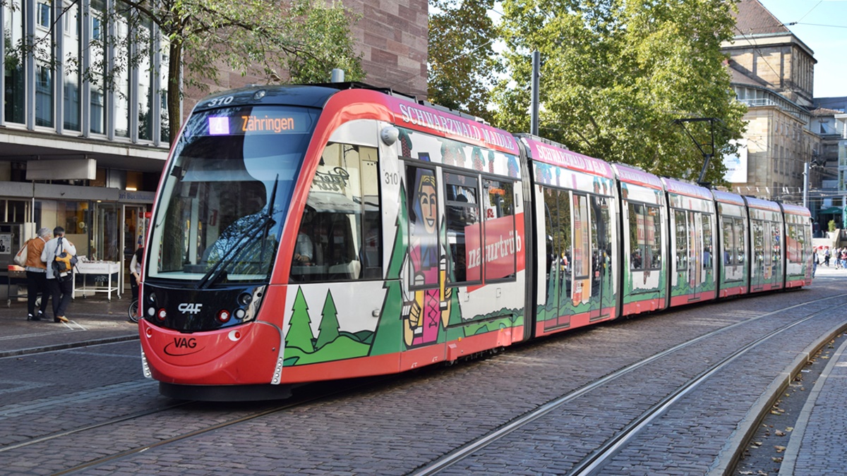Freiburg im Breisgau - Straßenbahn CAF Urbos 308 - Aufgenommen am 12.10.2018 