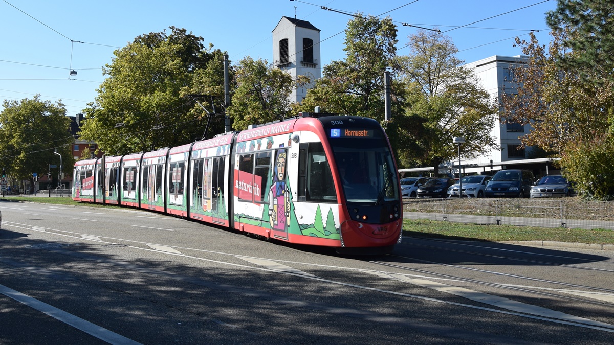 Freiburg im Breisgau - Straßenbahn CAF Urbos 308 - Aufgenommen am 14.10.2018 