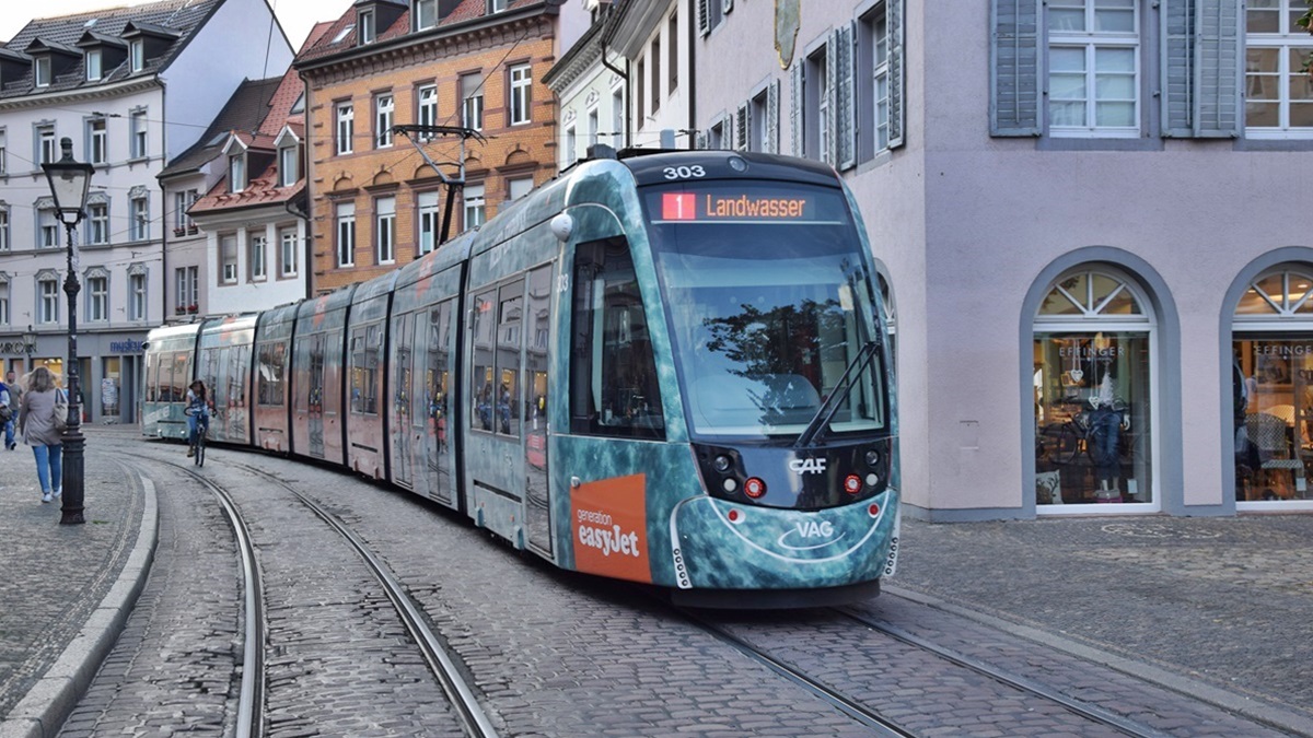 Freiburg im Breisgau - Straßenbahn CAF Urbos 303 - Aufgenommen am 16.10.2018