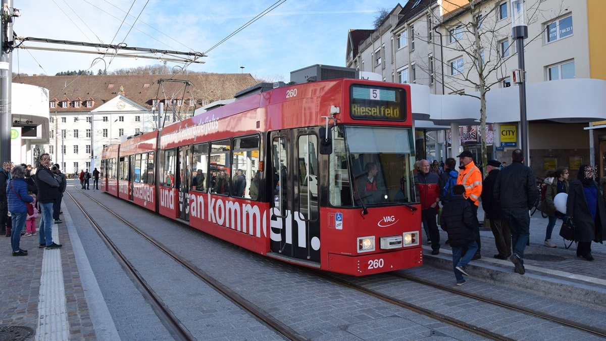 Freiburg im Breisgau - Straßenbahn Düwag 260 - Aufgenommen am 16.03.2019