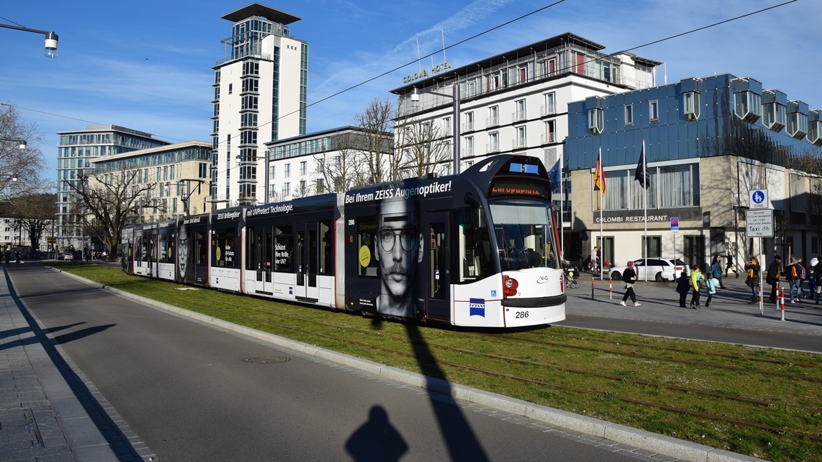 Freiburg im Breisgau - Straßenbahn Siemens 286 - Aufgenommen am 16.03.2019
