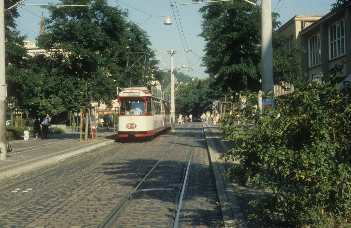 Freiburg im Breisgau VAG SL 1 (D�WAG-GT8 202) Bertoldstrasse im Juli 1990.