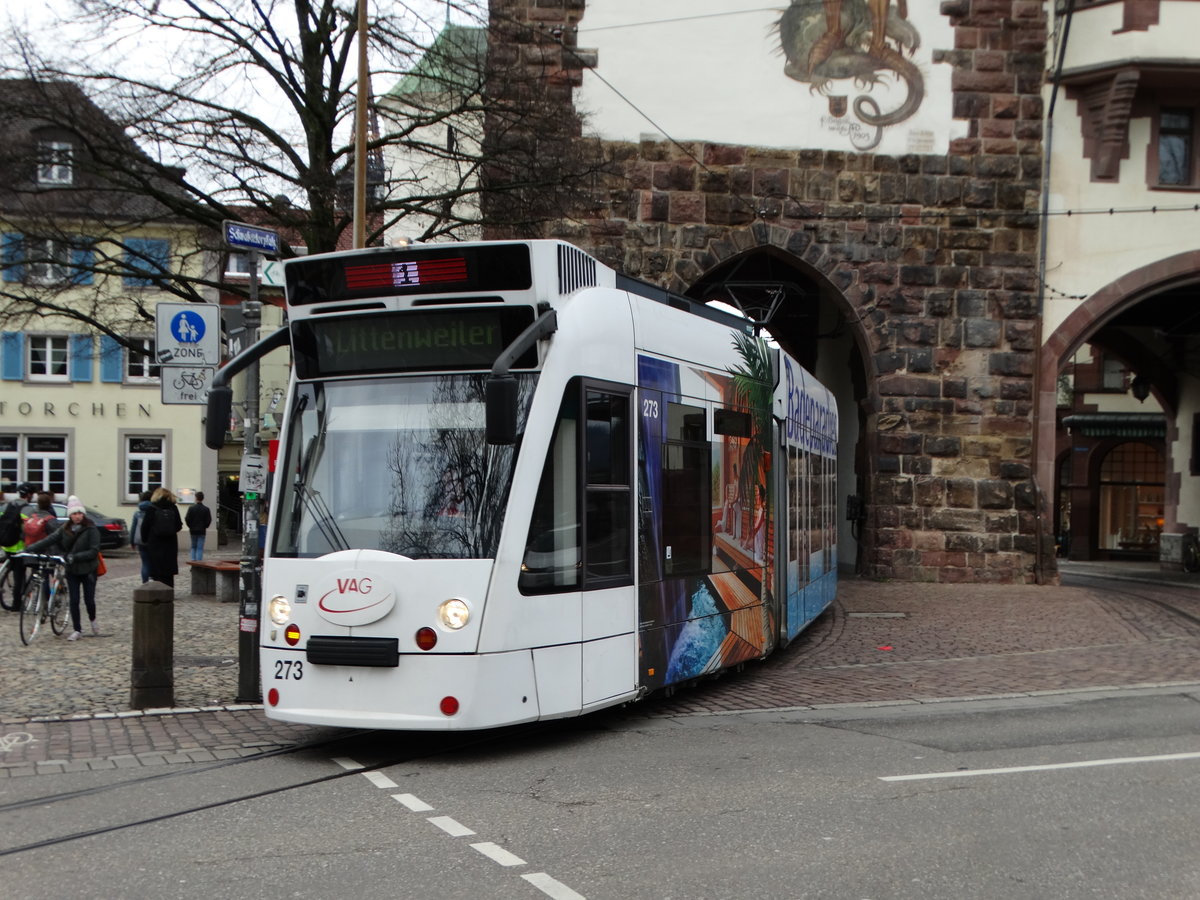 Freiburger VAG Siemens Combino Basic 273 am 22.03.17 in der Innenstadt