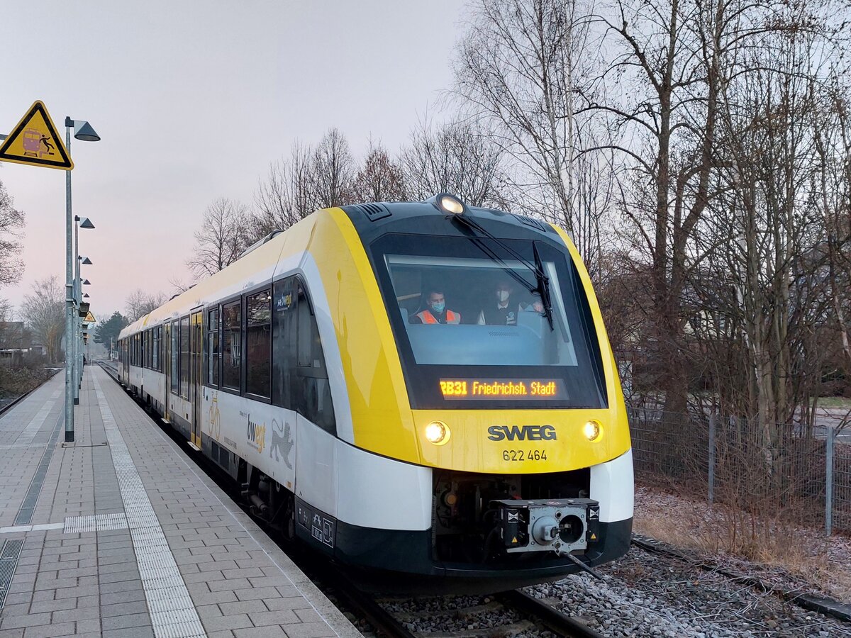 Friedrichshafen-Fischbach am 13.01.2022 mit 622 464 als RB in Richtung Friedrichshafen Stadt