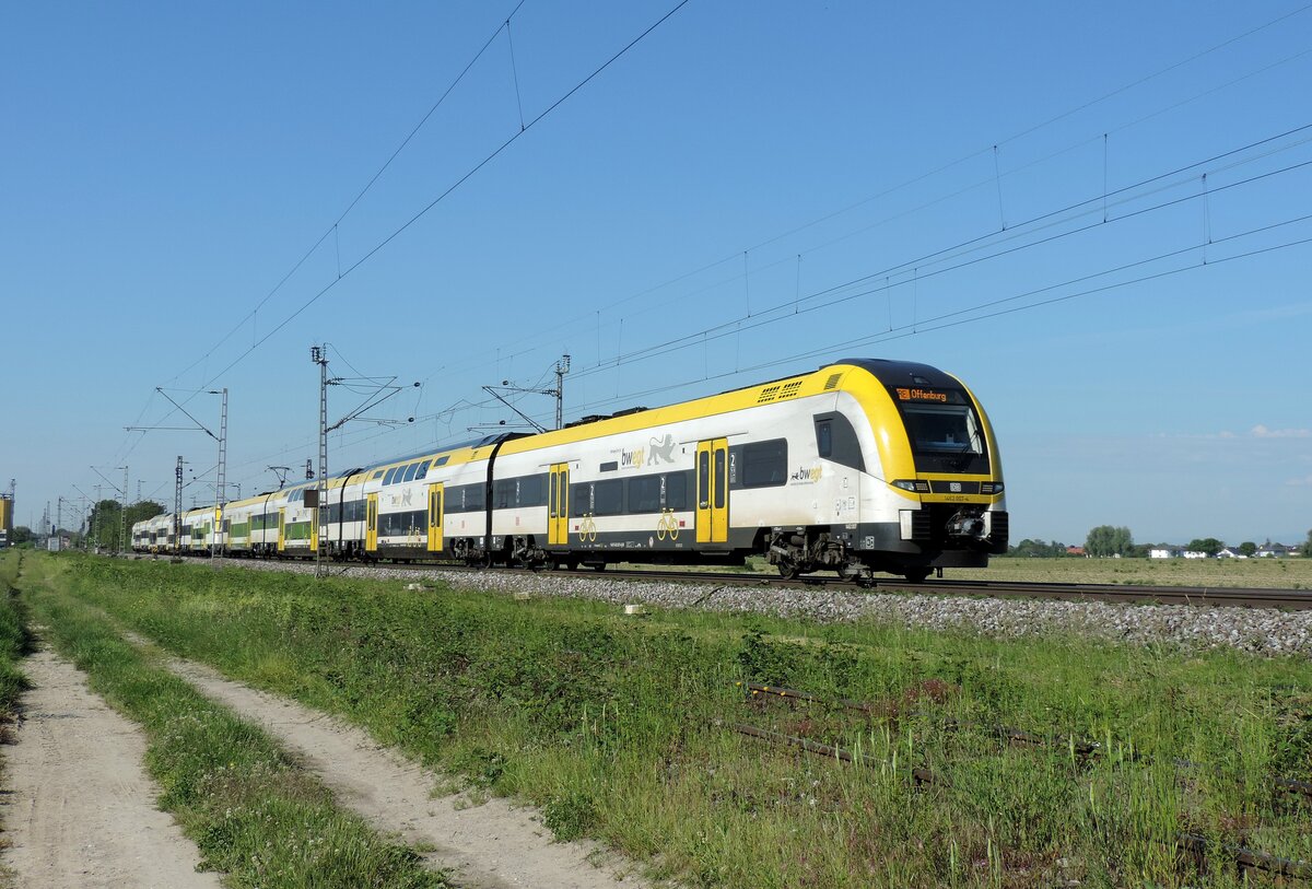 Friesenheim - 2. Juni 2021 : Triebzug 1462 007 am RE 5330 von Basel nach Offenburg.