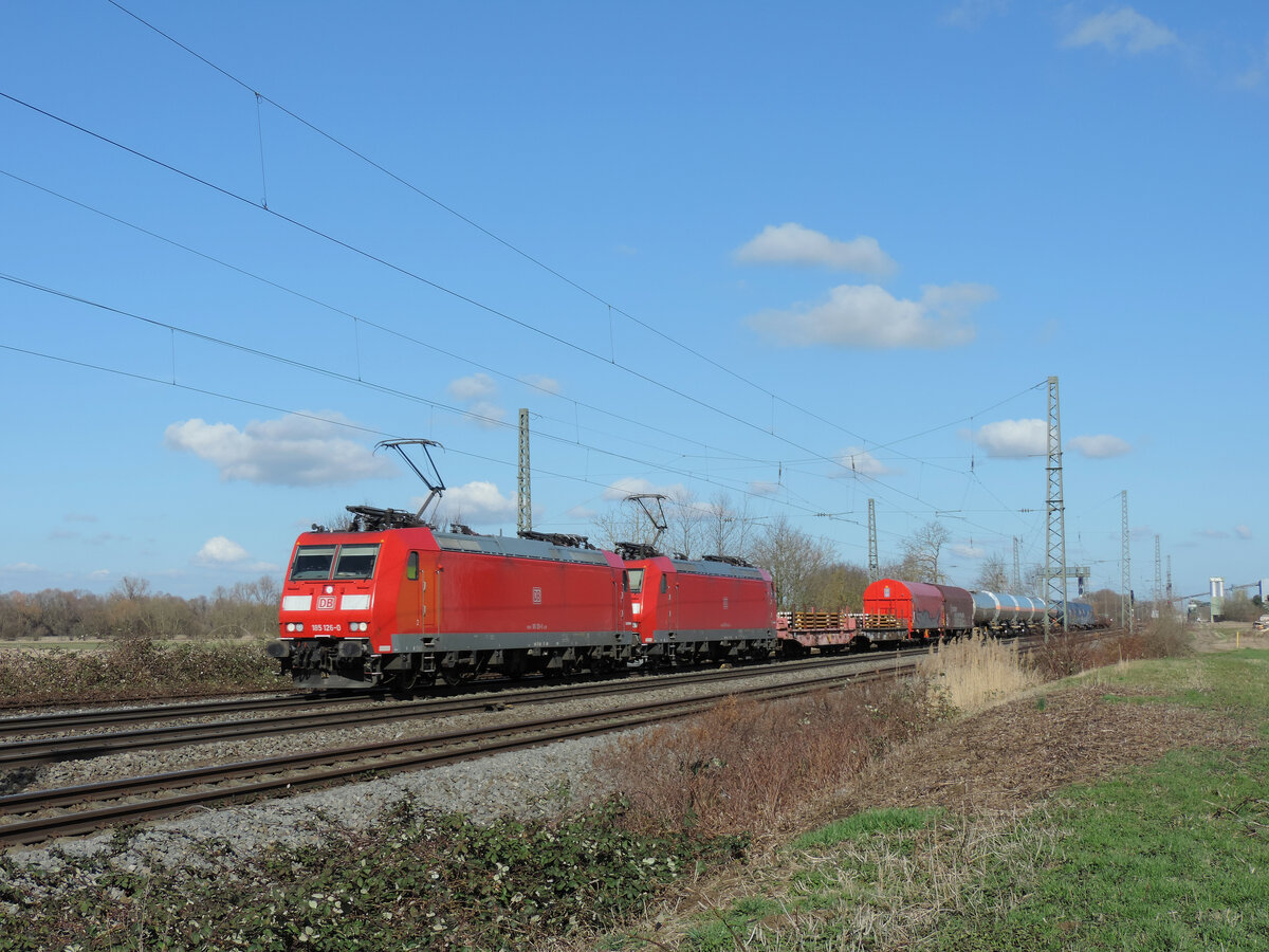 Friesenheim - 23. Februar 2022 : 185 126 + 094 mit einem Mischer unterwegs in Richtung Süden.