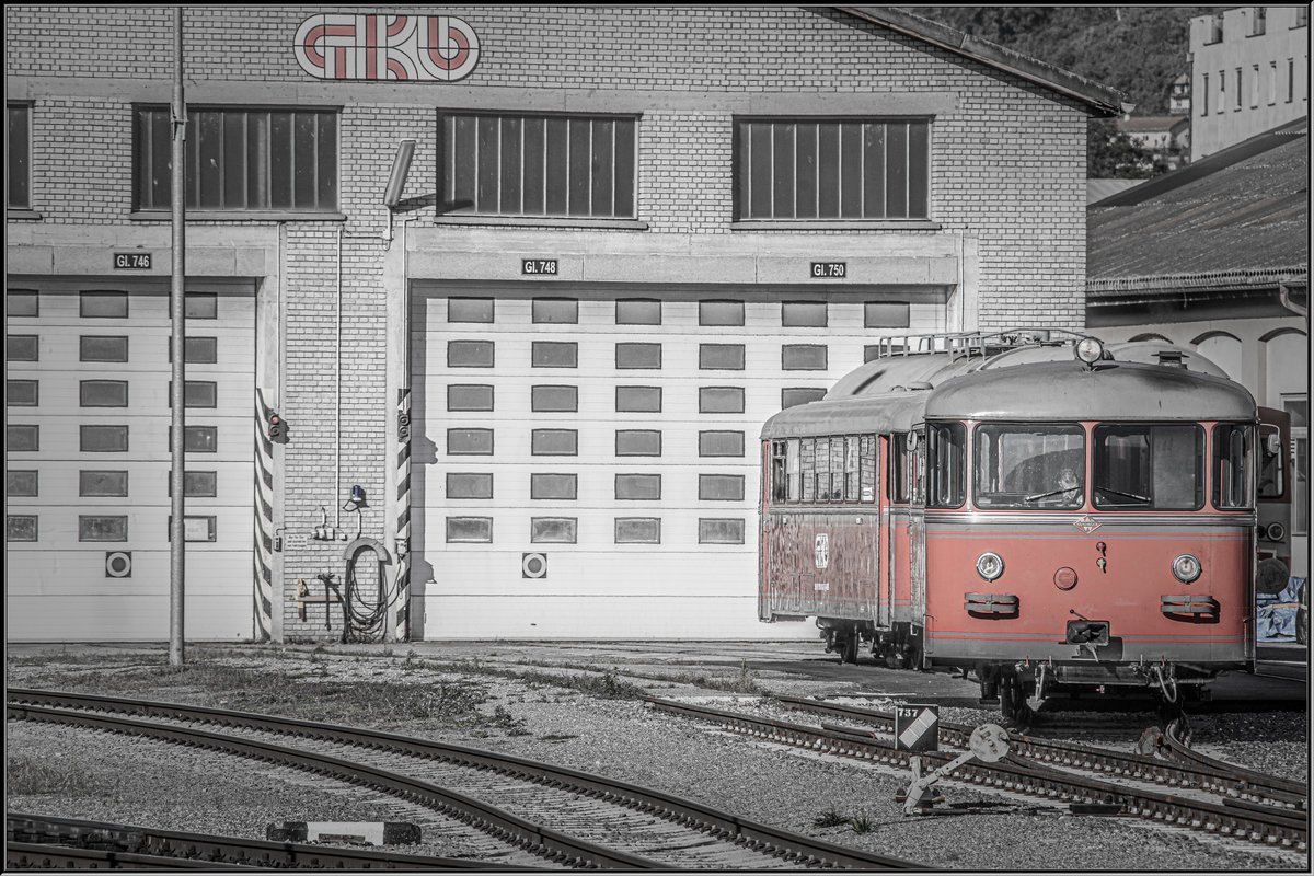 Frisch aus der Triebwagenhalle bereitgestellt ,... 

Ein Beiwagen für den VT10.02 20.09.2019