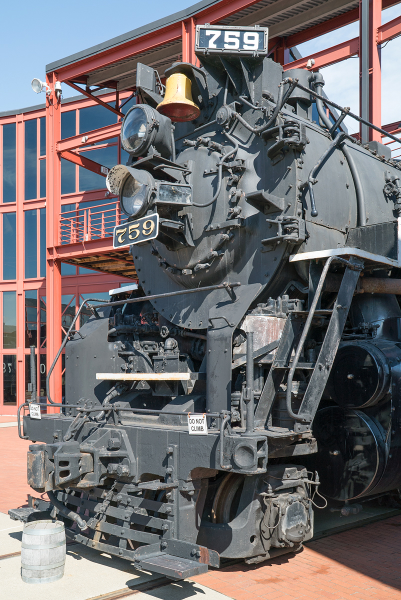 Frontansicht (Detail) der Nickle Plate Road #759 Class 2-8-4 am 06.08.2022 in der Steamtown National Historic Site in Scranton, PA.