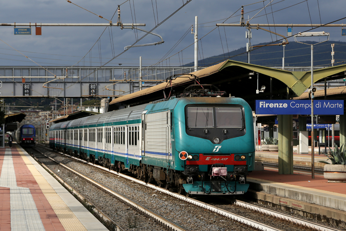 FS E 464 417 mit R 11663 Florenz - Arezzo, Firenze Campo di Marte, 08.10.2016