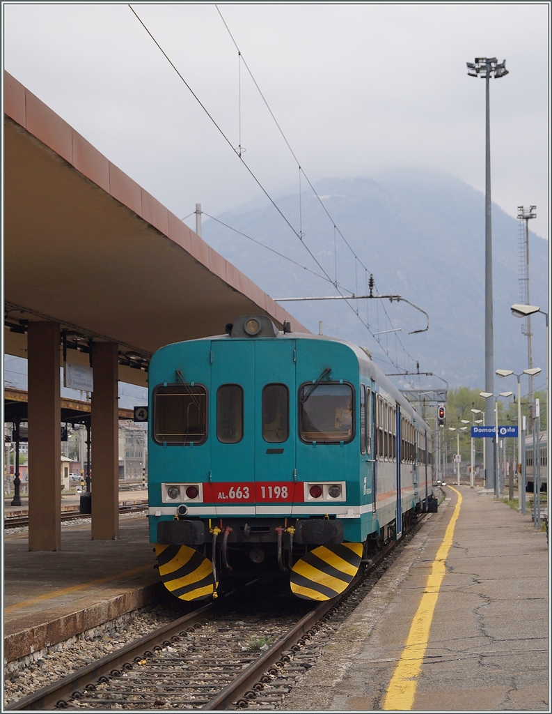 FS/Trenitalia Aln 663 1198 und 1157 in Domodossola.
3. April 2014