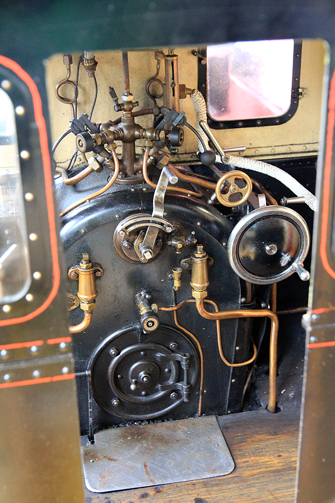 Führerstand 7 1/4 -Modell Dampflok  Eiger , erbaut von Christoph Flühmann. Rothorn Kulm, 23. Okt. 2016, 12:13