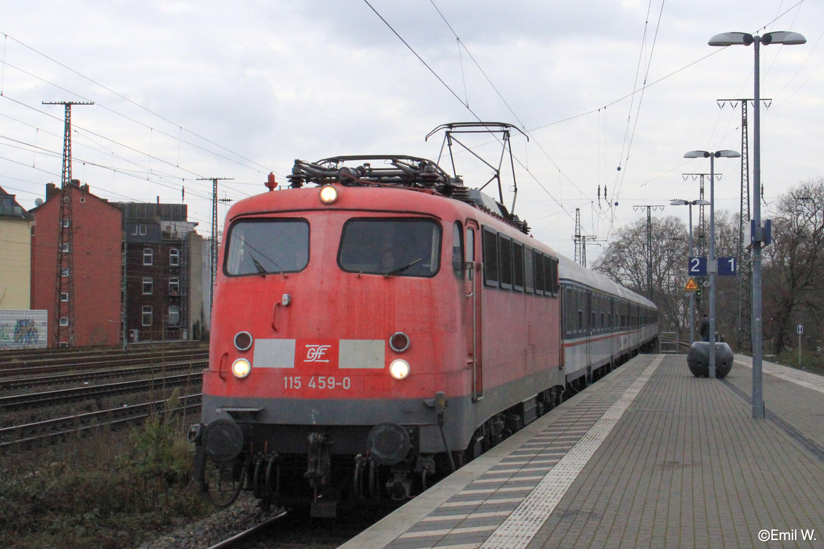 Für ca. 1 Monat war auf dem RB 48 Ersatzzug die 115 459 von der Gesellschaft für Fahrzeugtechnik (GFF) unterwegs, bevor sie zur HU musste. Diese Gelegenheit ließ ich mir nicht entgehen und passte sie am 15.01.2020 in Köln West ab.