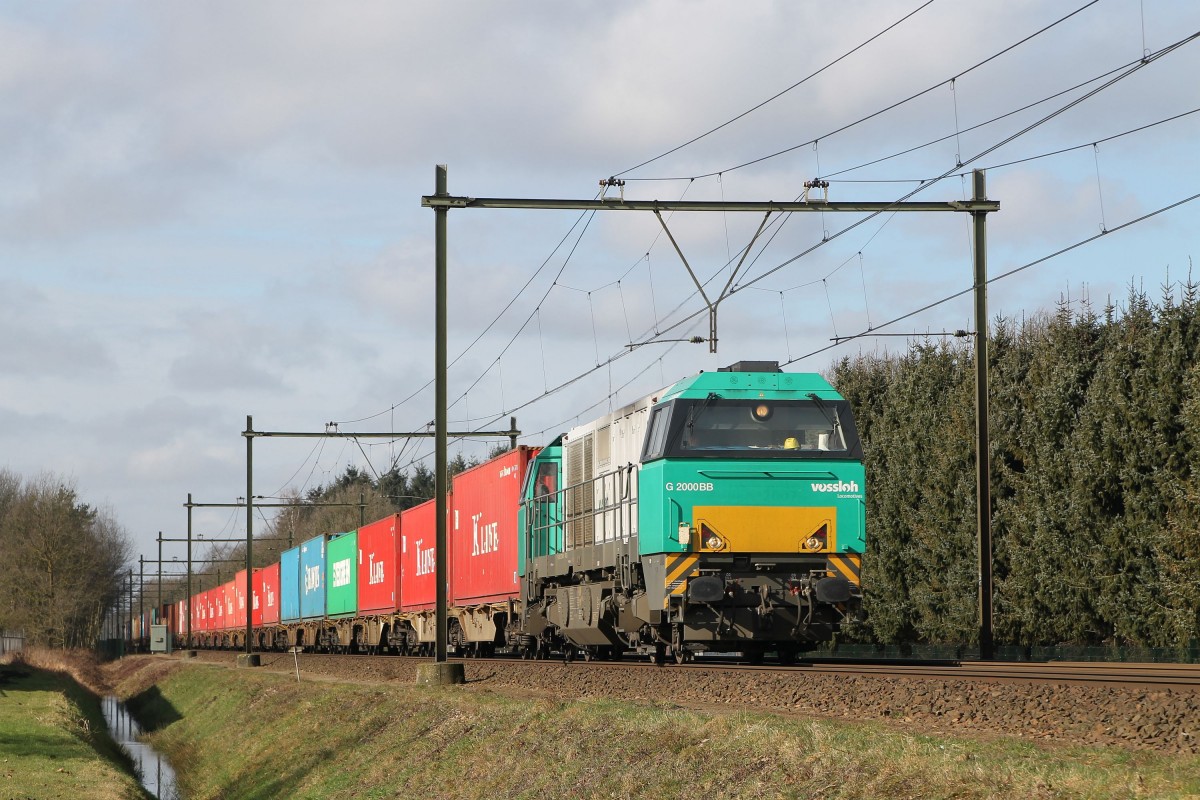 G 2000 BB 272 405 (5001606) von Kombi Rail Europe mit Güterzug 41709 Rotterdam Maasvlakte – Neuss bei Deurne am 25-2-2015.