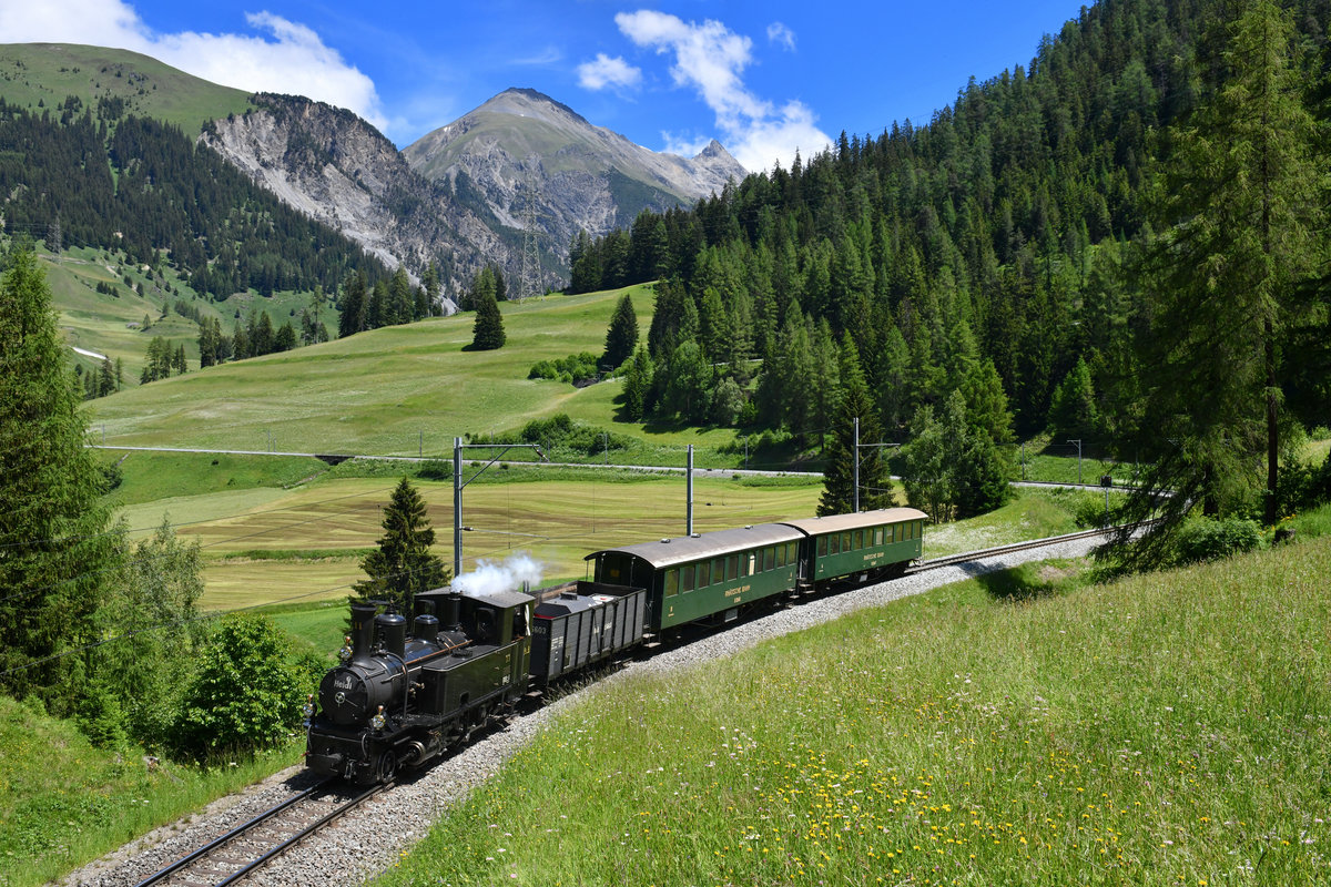 G 3/4 11 mit einem Sonderzug am 15.06.2018 bei Bergün. 
