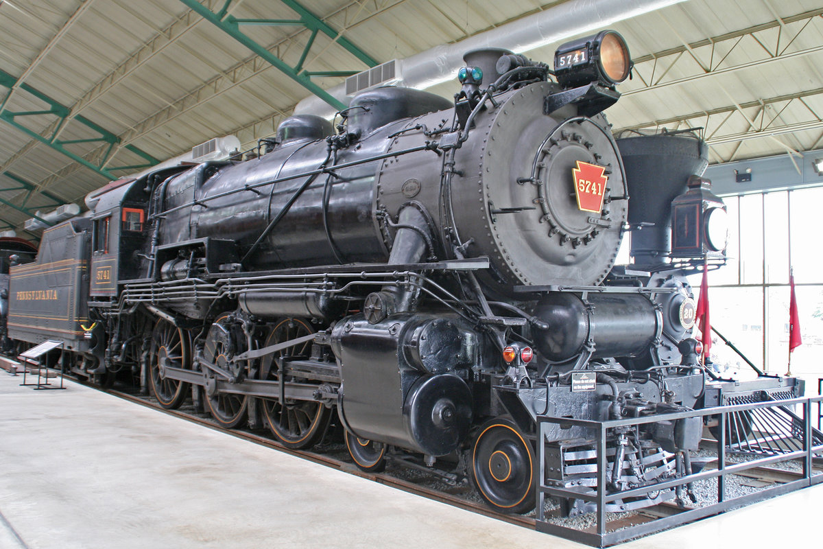 G5s  Ten Wheeler  4-6-0 Nr. 5741 der Pennsylvania Railroad. Ausgestellt im Railroad Museum of Pennsylvania in Strasburg, Pennsylvania / USA, 17. Mai 2018.