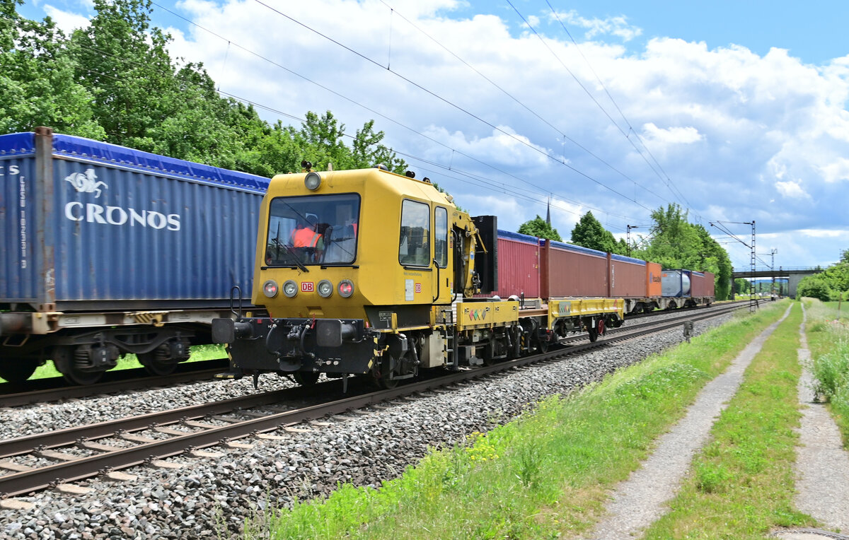 GAF der Bahnbau Gruppe  in Thüngersheim gen Würzburg fahrend am 24.5.2022 