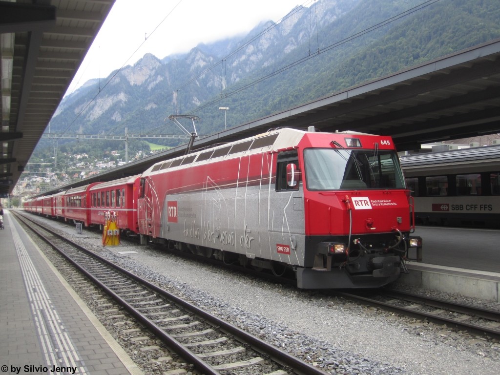 Ge 4/4''' 645 ''RTR'' am 28.6.2013 in Chur als RegioExpress nach St.Moritz.