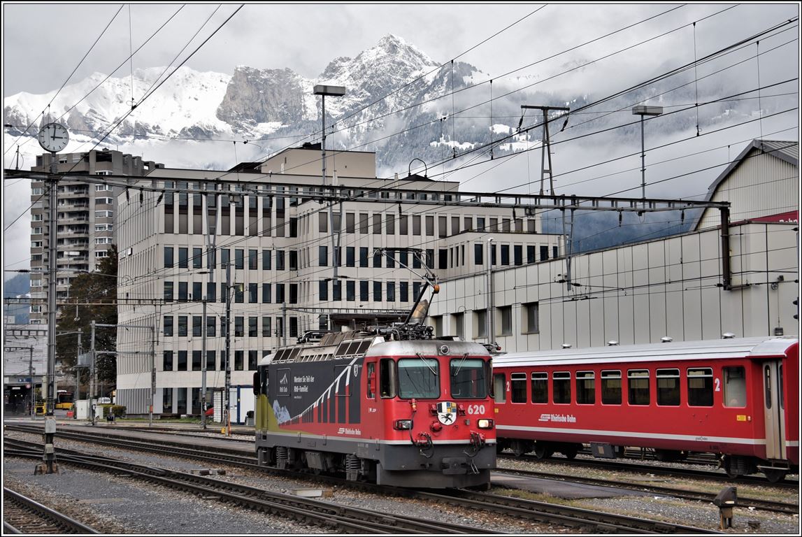Ge 4/4 II 620  Zernez  in Landquart. (12.11.2019)
