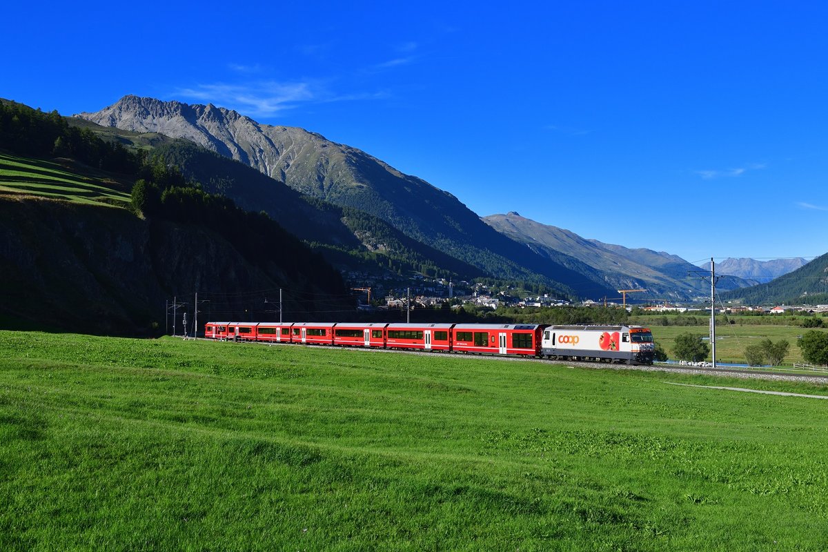 Ge 4/4 III 641 mit einem IR am 03.09.2019 bei Celerina.