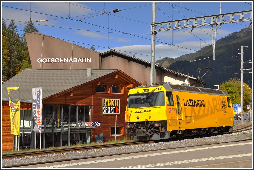 Ge 4/4 III 644  Savognin  in Klosters. (02.10.2015)