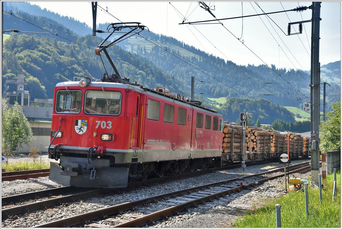 Ge 6/6 II 703  St.Moritz  in Fideris. (02.09.2016)
