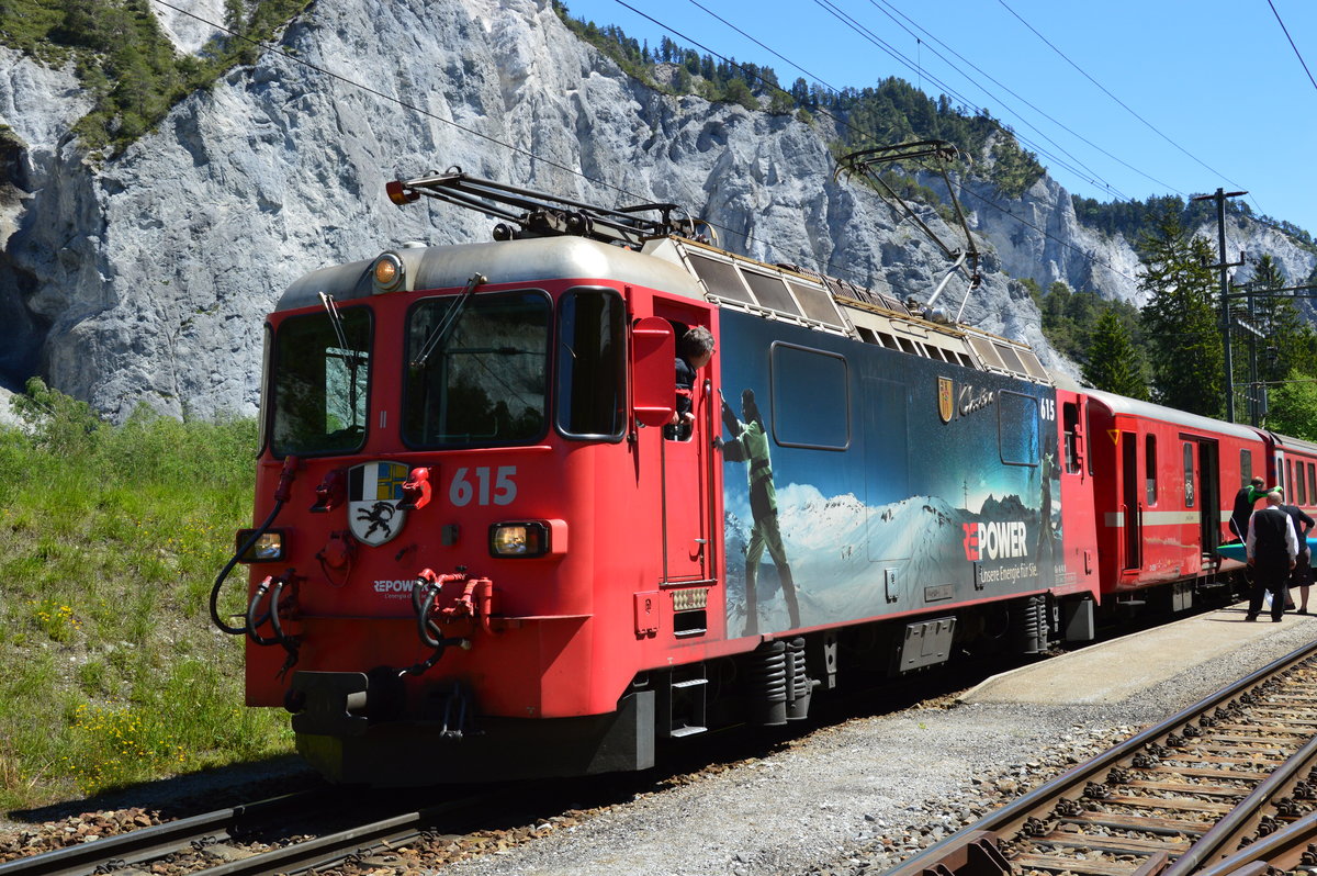Ge4/4II 615 Klosters im Bahnhof Versam-Safien 1.6.19