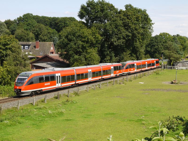 Gegen späten Nachmittag verließ der 643 den Bahnhof Ochtrup und fuhr weiter nach Enschede (Nl) 04.08.2014