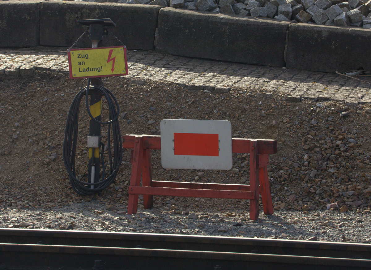 Geht man mit offenen Augen (Objektiv) durch die Bahnwelt, kann man doch nette Kleinigkeiten entdecken. 24.02.2018 12:18 Uhr.