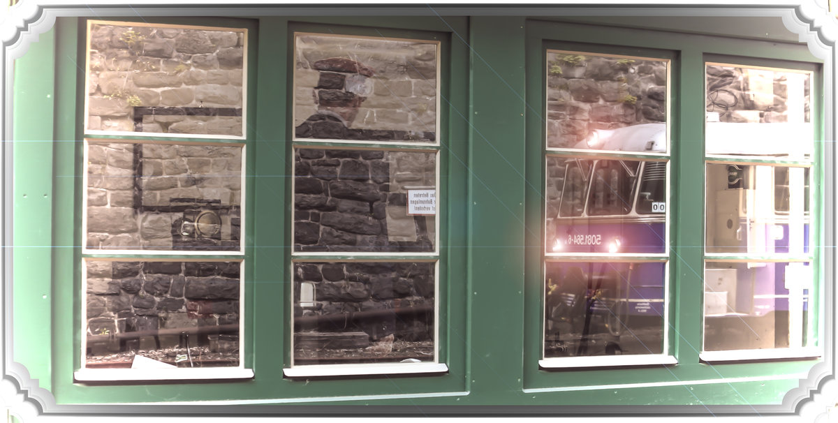 Geisterstunde am Erzberg ? Das ganze am Helllichten Tag? 
Im Juni 2017 herrschte noch reger Betrieb zum Erzberg Rodeo . 
 