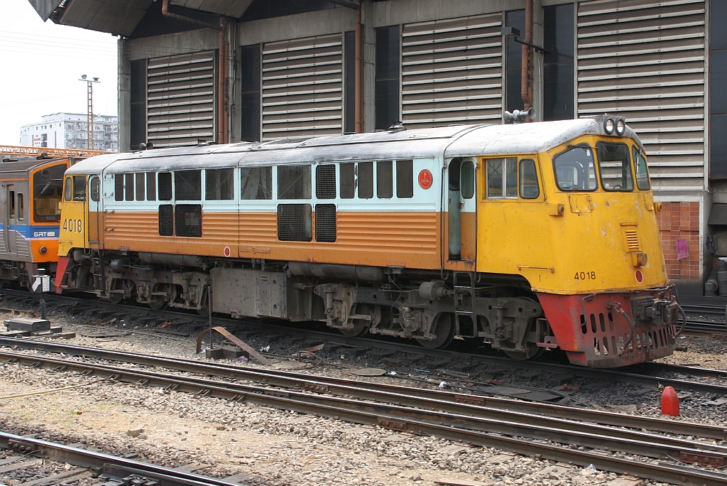 GEK 4018 (Co'Co', de, General Electric, Bj.1963, Fab.Nr. 34867) am 26.März 2017 im Depot Hua Lamphong.