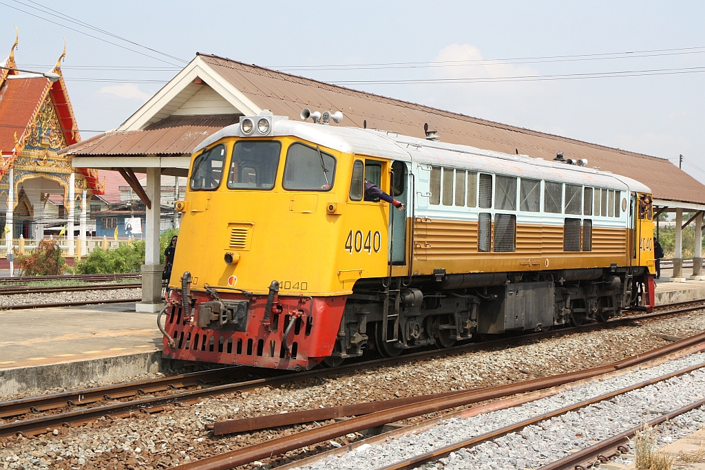 GEK 4040 (Co'Co', de, General Electric, Bj.1963, Fab.Nr. 34889) am 26.März 2017 im Bf. Ayutthaya.