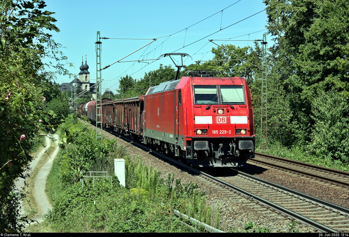 Gemischter Gz mit 185 229-2 DB fährt nahe Bruchsal Schlachthof auf der Bahnstrecke Bietigheim-Bissingen–Bruchsal (Westbahn (Württemberg) | KBS 770) Richtung Bretten.
[30.7.2020 | 12:14 Uhr]