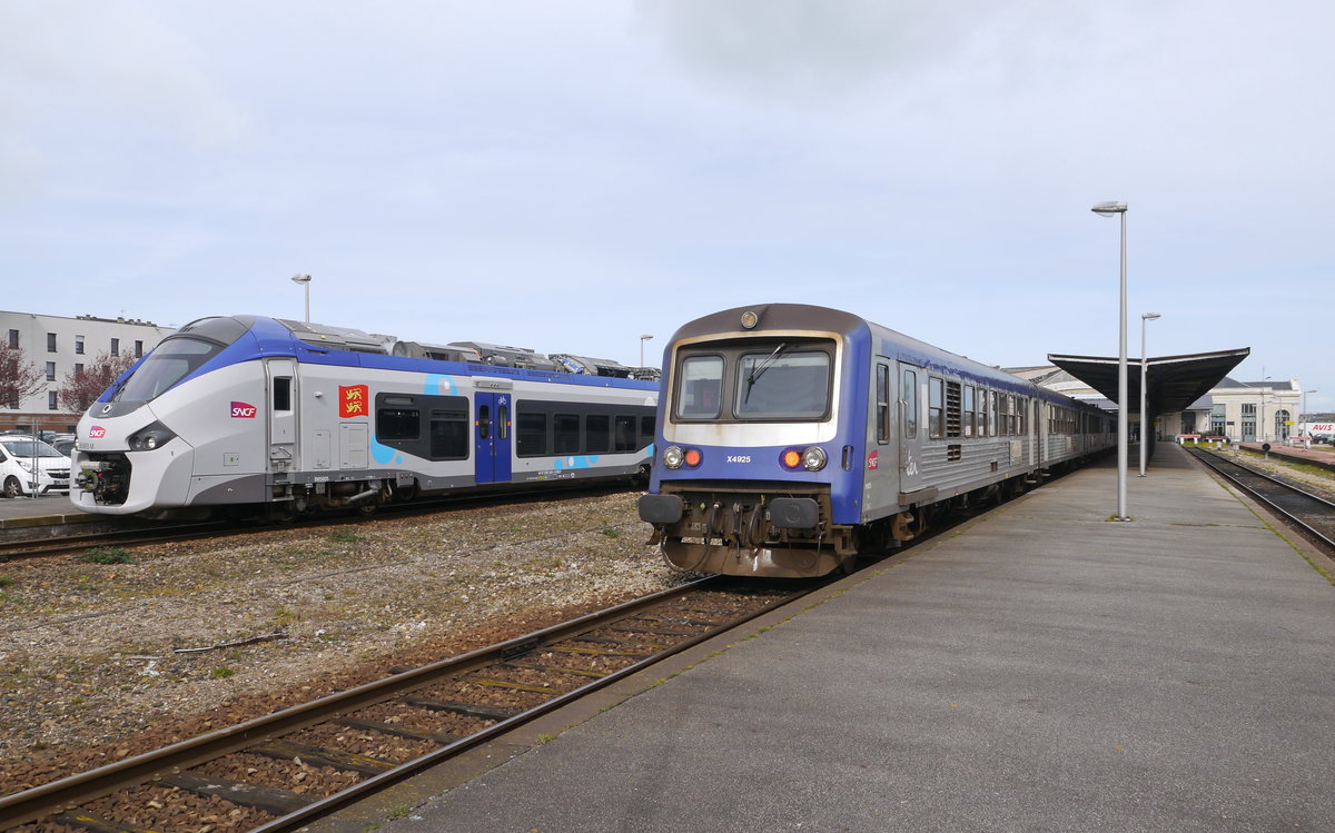 Generationswechsel: Zwei Triebzuggenerationen treffen sich in Dieppe.
Links der neue 2015 gelieferte SNCF-B85905M des Typs Régiolis und rechts der 
1977 gebaute SNCF-X4925 des Typs EAT'Caravelle'.
30.03.2016 Dieppe