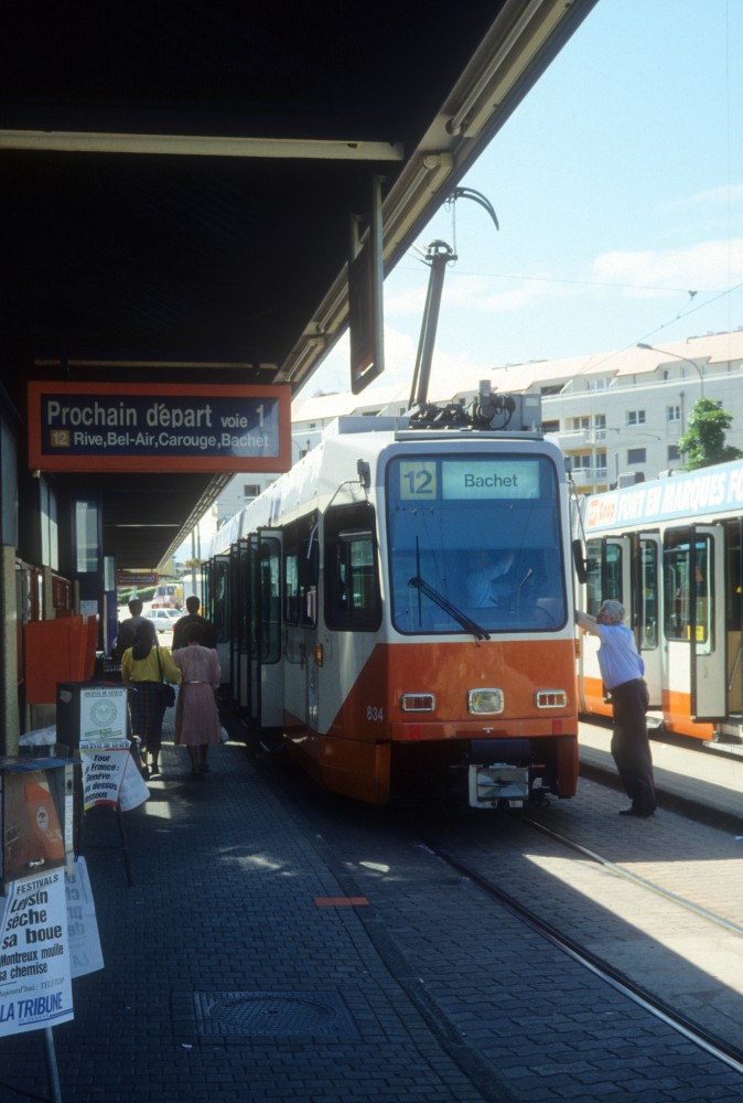 Genve / Genf TPG Tram 12 (ACMV/DWAG/BBC-Be 4/6 834) Moillesulaz am 8. Juli 1990.