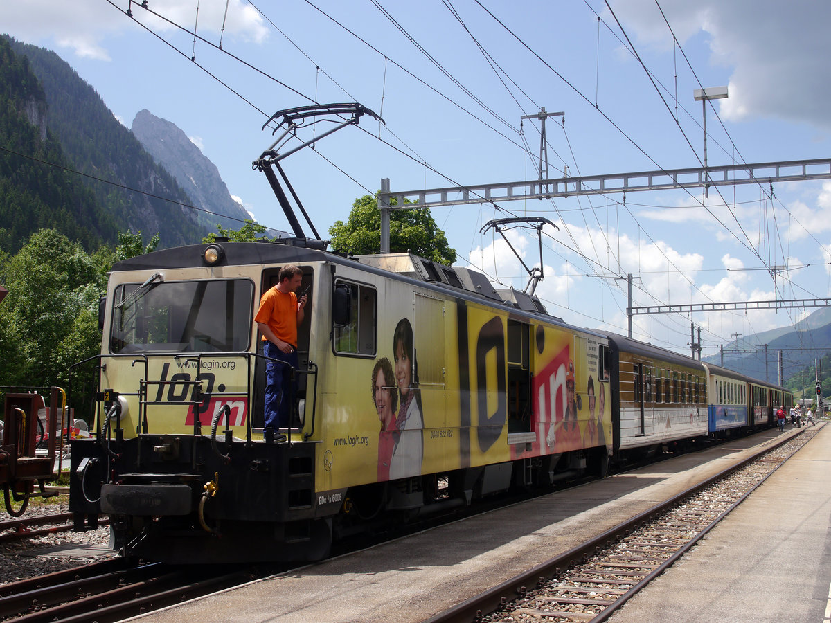 Gepäcktriebwagen GDe 4/4 6006 mit Sonderzug nach Gstaad in Saanen; 13.06.2014
