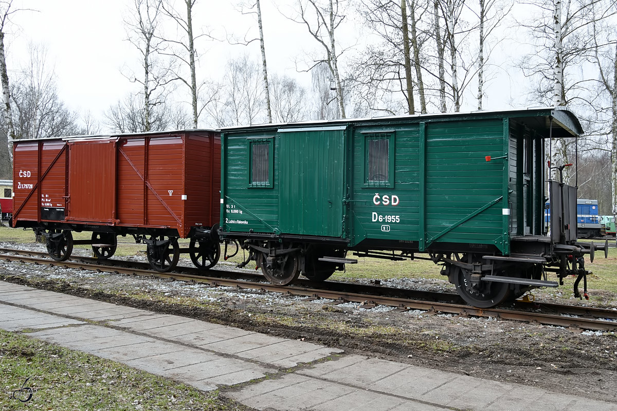 Geschlossene Güterwagen Anfang April 2018 im Eisenbahnmuseum Lužná u Rakovníka.