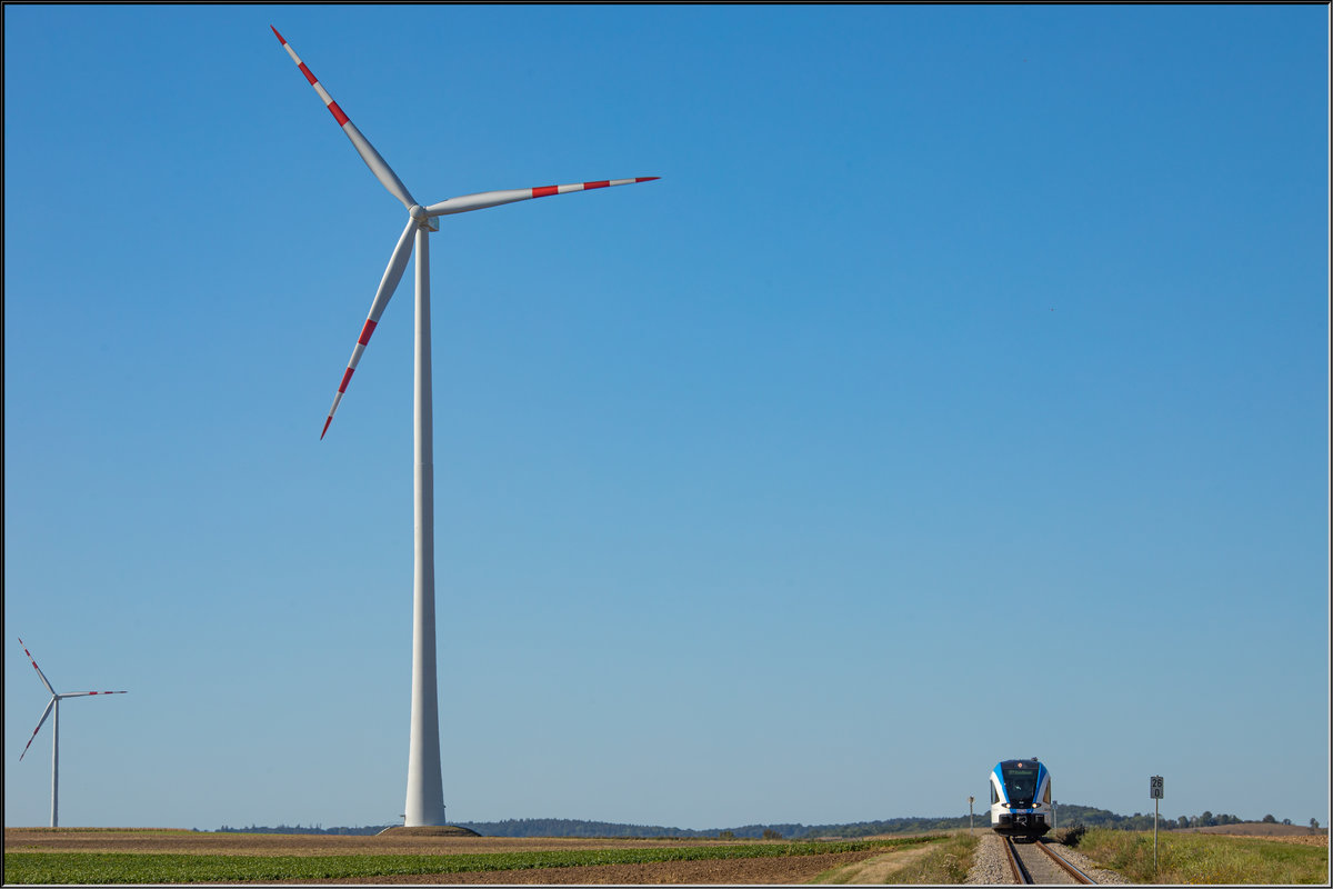 Gewaltig ragen die vielen Windräder in den Himmel um die Kraft des Windes ausnutzen zu können. 
21.09.2019