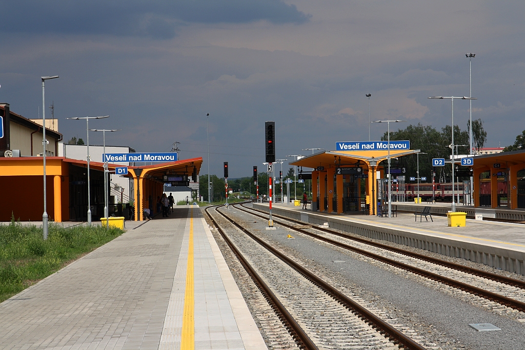 Gewitterstimmung im Bahnhof Veseli nad Moravou am 03.August 2019.