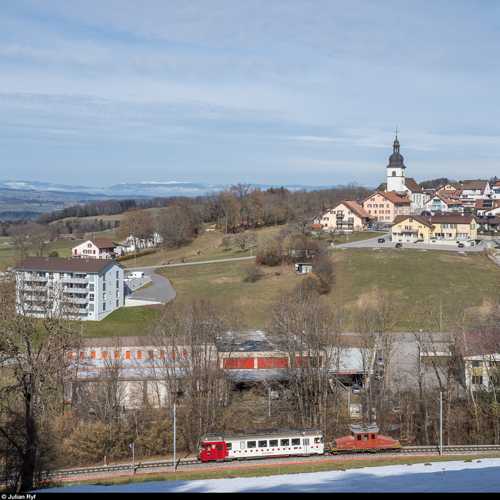 GFM Historique BDe 4/4 141 mit Te 4/4 14 am 3. März 2019 bei Remaufens. Der Te 4/4 14 wurde in Palézieux gebraucht um die Wagen des Dampfzuges aus Anlass der bevorstehenden Streckensperre Palézieux - Châtel-Saint-Denis mit anschliessendem Ersatz des Bahnhofs Châtel-Saint-Denis zu rangieren.