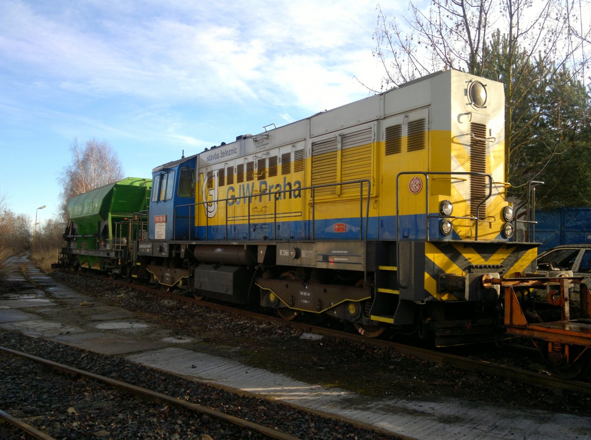 GJW Praha 740 561-6 im KDS Kladno am 7.1. 2014.