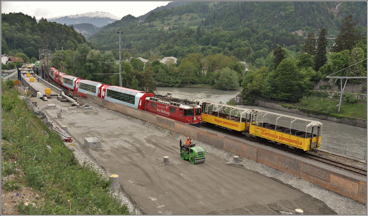 Glacier Express 904 aus dem Wallis mit Ge 4/4 II 630  Trun auf der alten Hinterrheinbrücke in Reichenau-Tamins. (07.05.2018)