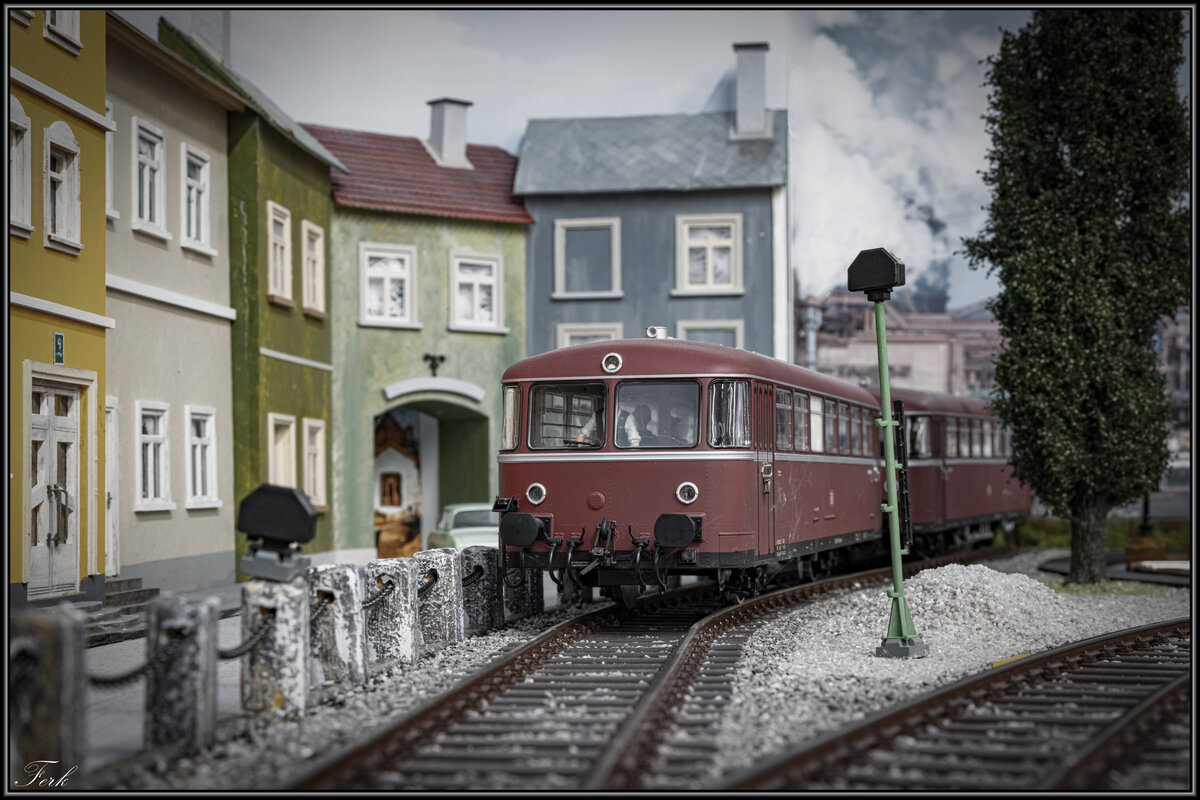 Gleich gehts los und der Deutsche VT95 wird sich am Bahnsteig 1 auf der Spur 1 Modellbahnanlage aufstellen. 28.08.2021