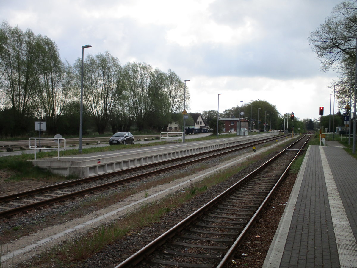 Gleis 2 in Plate(Strecke Schwerin-Parchim)am 02.Mai 2020.