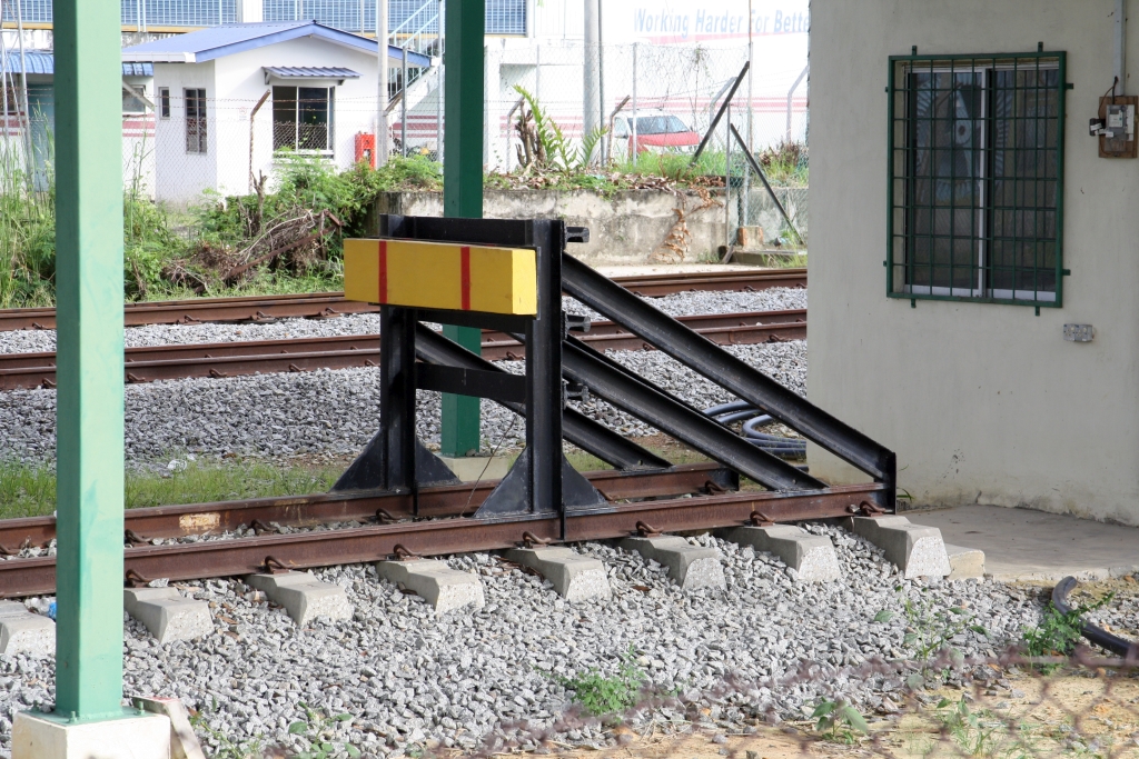 Gleisabschluss im Bereich des ehemaligem Güter-Terminal Muatan am 08.Februar 2025.