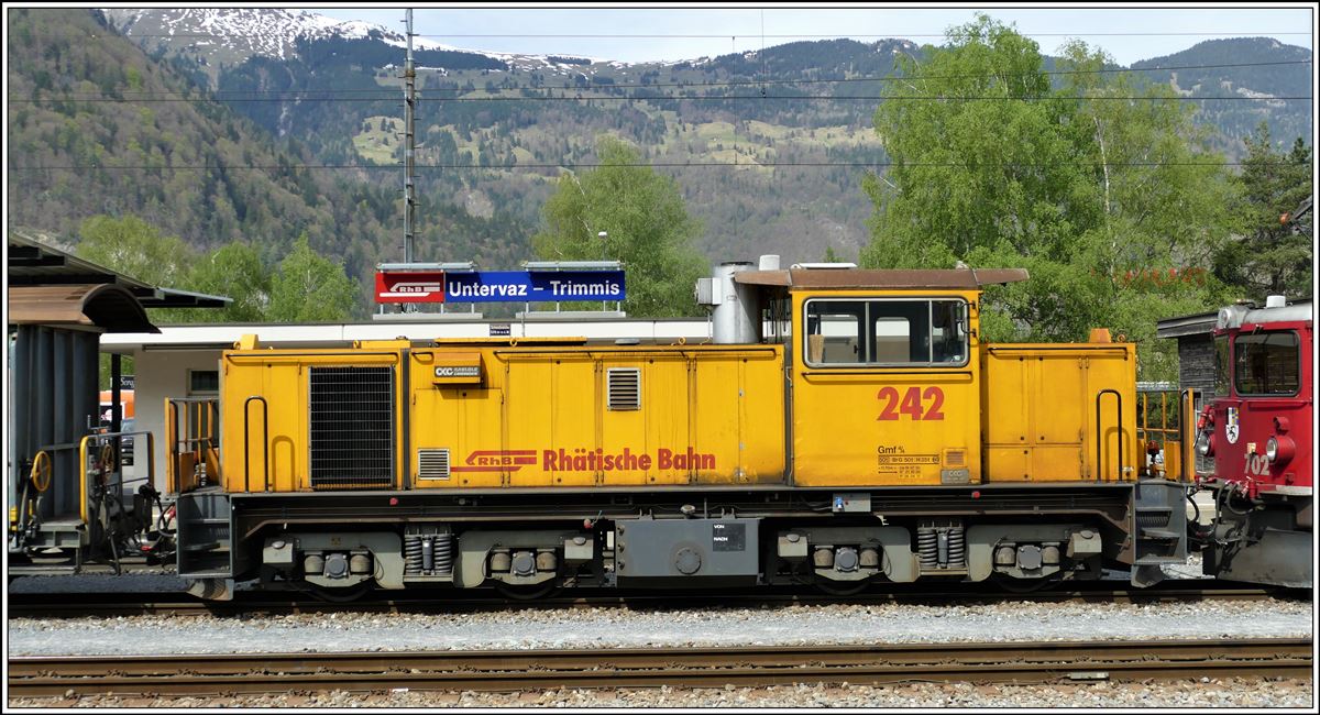 Gmf 4/4 242 in Untervaz-Trimmis. (16.04.2020)