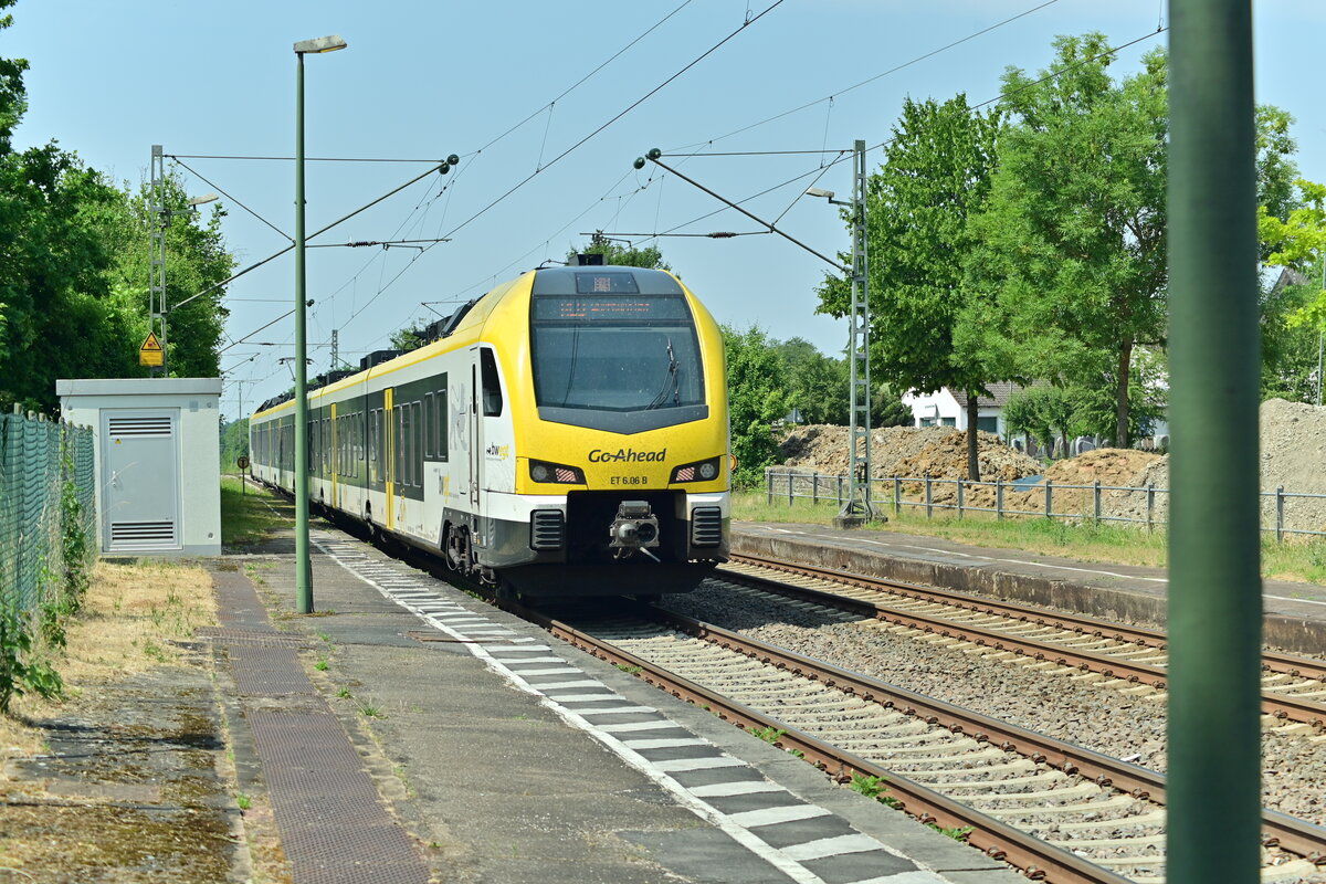 Goahead ET 6.06B als RE8 nach Würzburg  bei der Durchfahrt in Rosenberg Baden. 18.6.2023