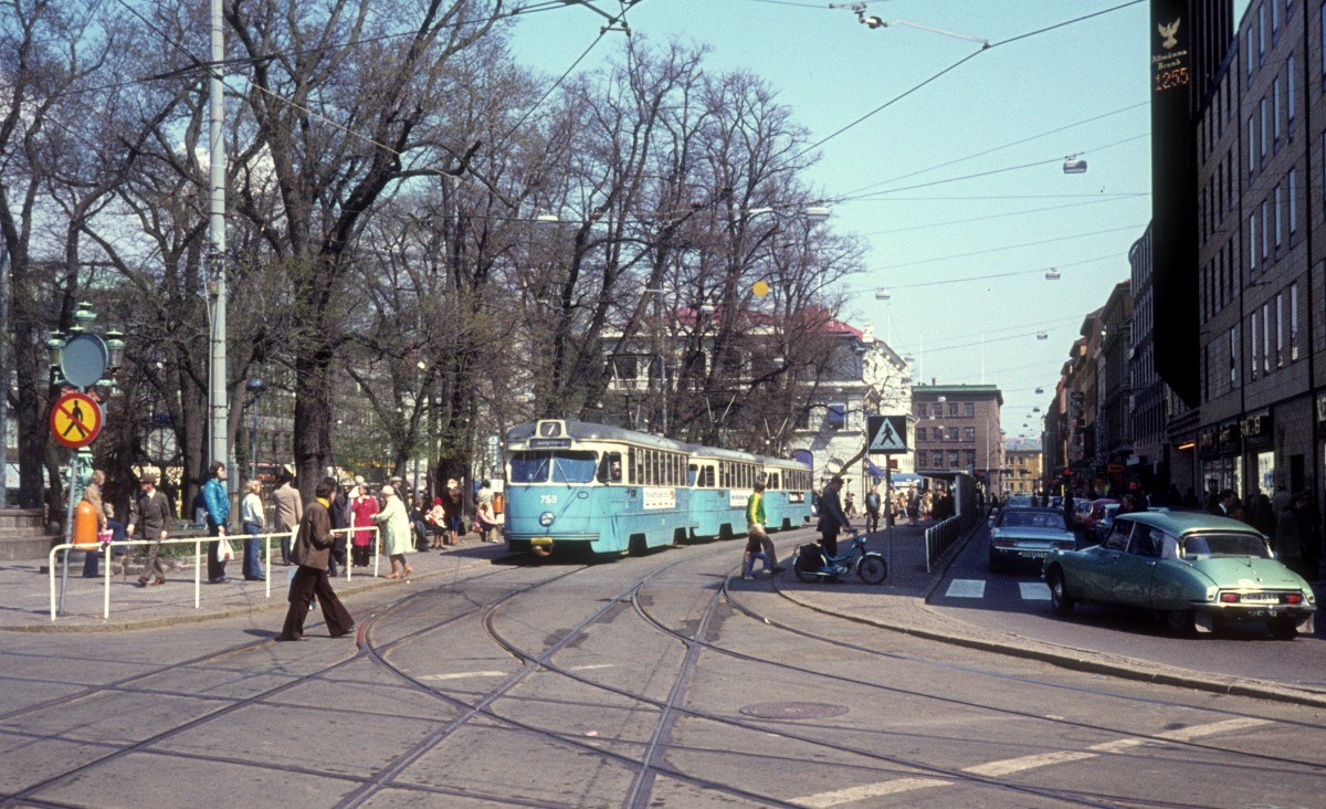 Göteborg GS SL 7 (Tw 759) Brunnsparken am 7. Mai 1977.