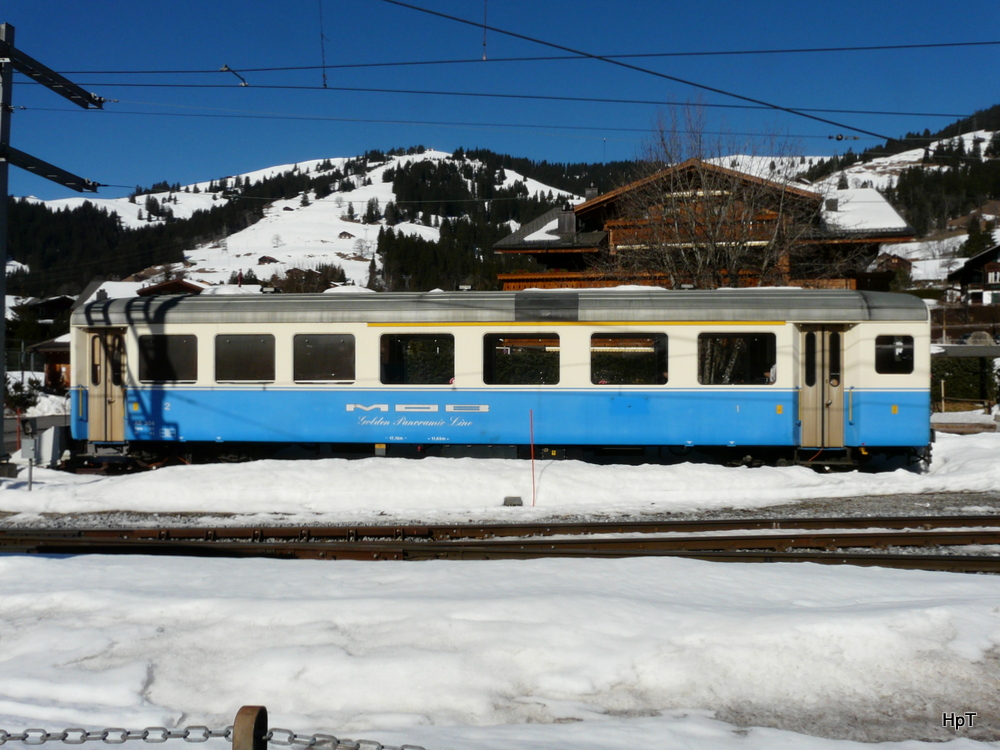 Goldenpass / MOB - Personenwagen 1+2 Kl.  AB 304 in Schönried abgestellt am 09.03.2014
