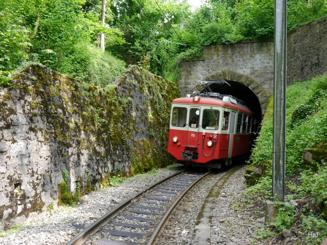 Goldenpass CEV - Fotoextrafahrt für Bahnforum.ch mit den Zahnradtriebwagen BDeh 2/4 73 unterwegs zwischen Blonay und Vevey am 16.05.2015